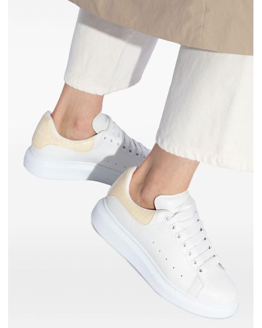 Alexander McQueen Oversized Low-top Sneakers in het White