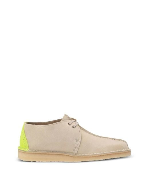 Clarks White Chaussures Originals Desert Trek En Daim for men