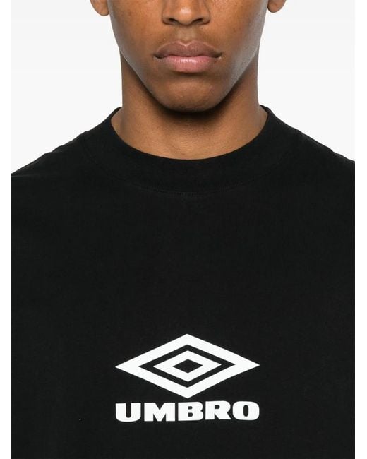 Umbro Black Cotton T-Shirt for men