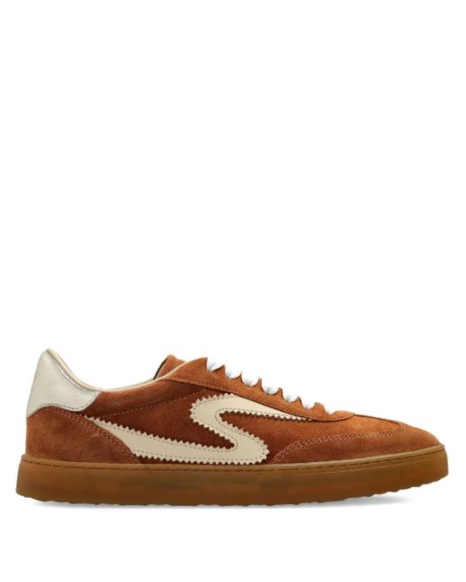 Stuart Weitzman Runaround Suède Sneakers in het Brown