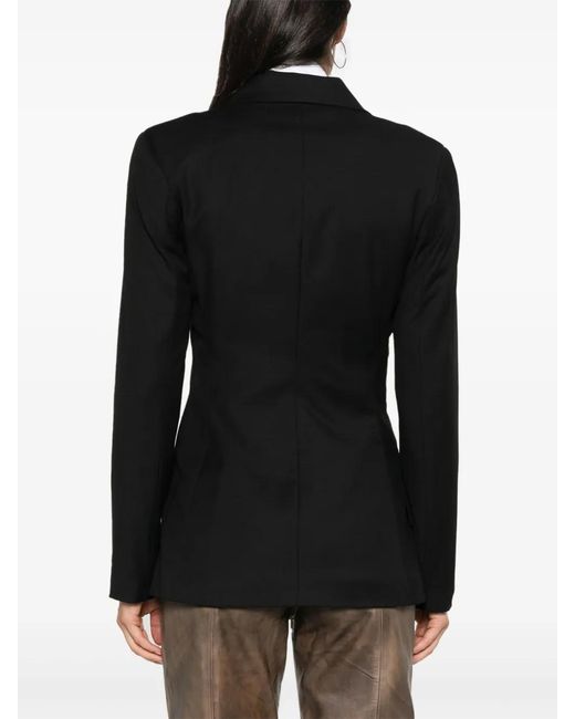 Remain Colbert in het Black