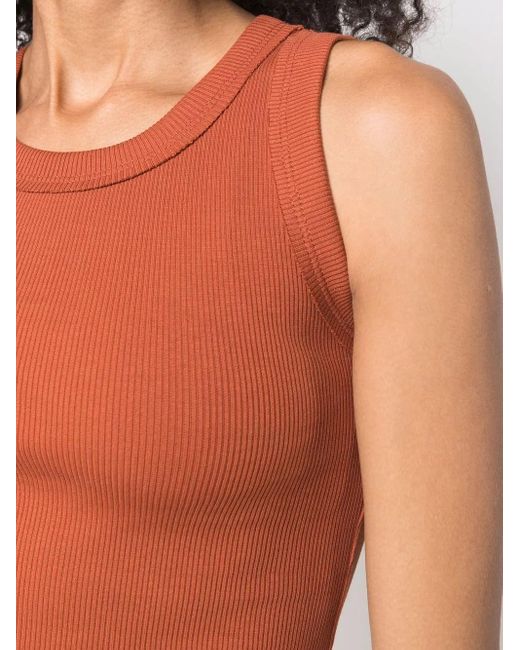 Top De Canalé Styland de color Brown