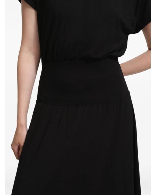 MARCELLA Black Robe Suvi À Coupe Mi-Longue