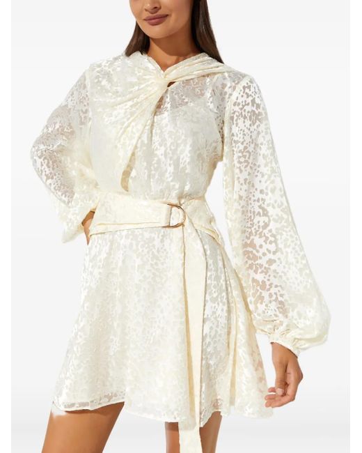 Vestido corto con detalle de cinturón Acler de color White