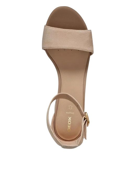 Sandalias con tacón cuadrado Geox de color Natural