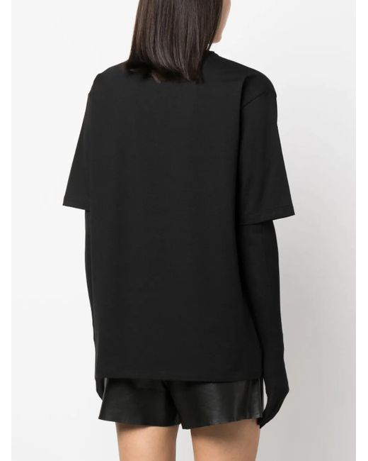 MANURI Black Klassisches T-Shirt