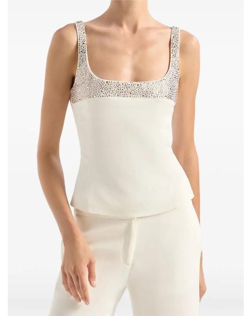 Genny Verfraaide Top in het White