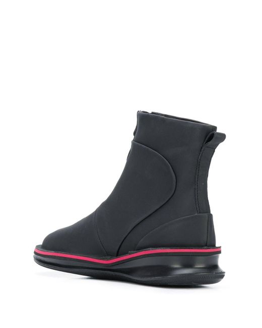 camper rolling shoes