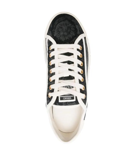 Greca Baskets En Toile Jacquard Versace en coloris Black