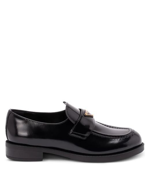 Mocasines de piel con acabado de charol Prada de color Black