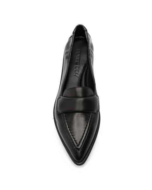 Pomme D ́Or Black Pointed-Toe Leather Loafers
