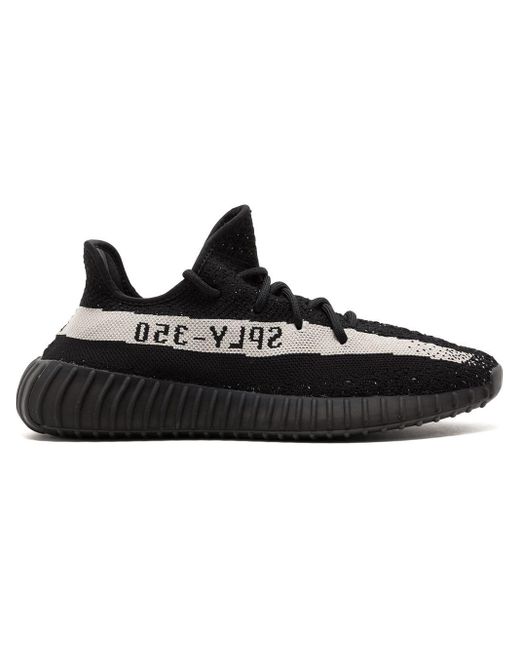 black yeezy shoes men
