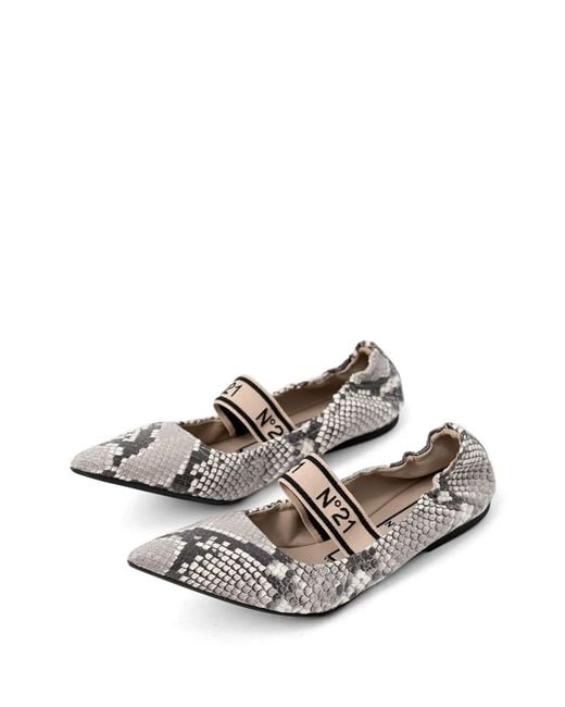 N°21 White Pointed-Toe Strap Pumps