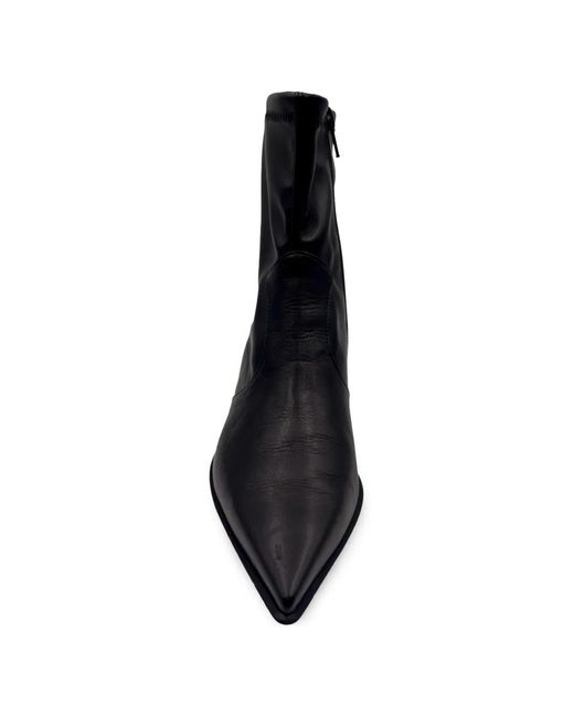 Guglielmo Rotta Black Pointed-Toe Boots