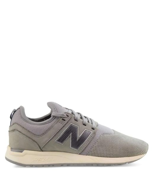 Sneakers 247 di New Balance in Gray