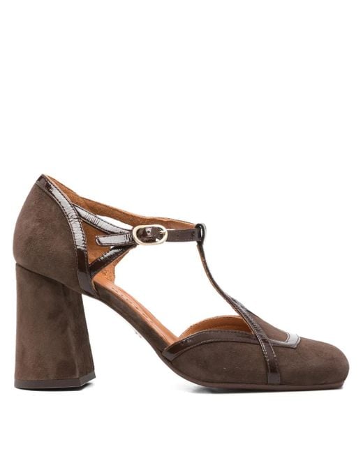 Chie Mihara 80 Mm Pumps Met Blokhak En T-Bandje in het Brown