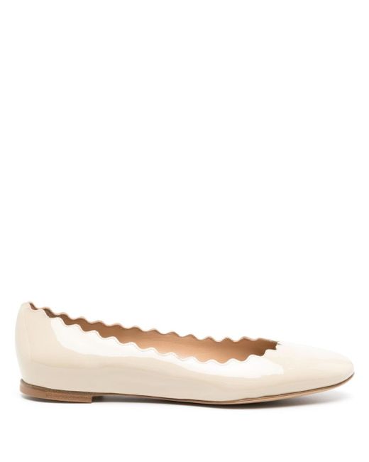 Chloé Scallop-edge Ballet Flats in Natural | Lyst