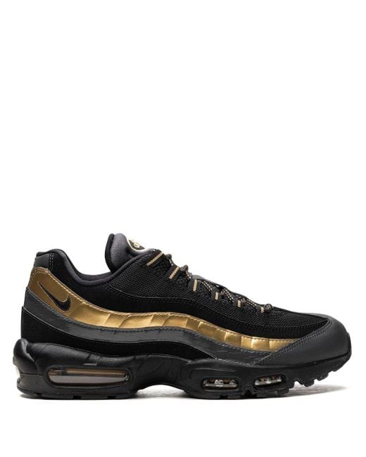 Black n gold air max 95 hotsell
