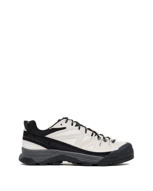Salomon White Baskets À Semelle Épaisse
