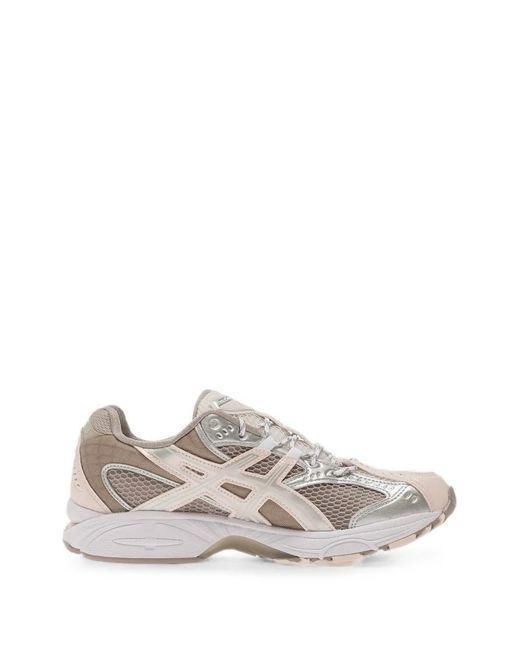 Asics White Baskets Gel-Nimbus 10.1 À Empiècement En Mesh