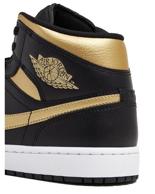 Nike Black Air Jordan 1 Retro Sneakers for men