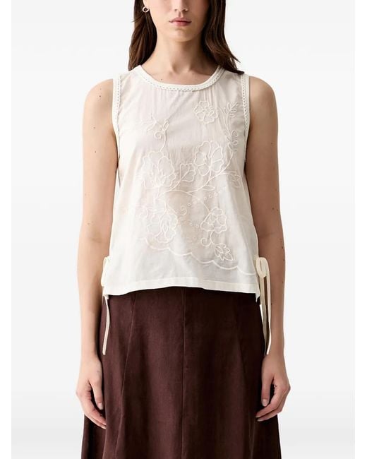 INTROPIA White Marcela. Embroidered Sleeveless Top