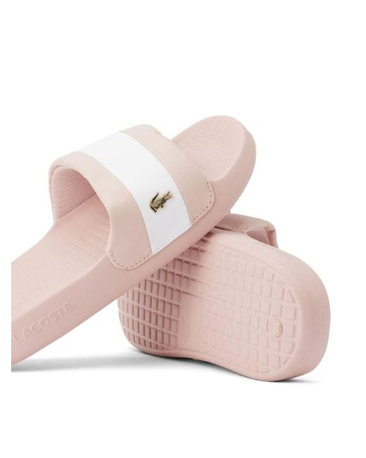 Sandalias con aplique del logo Lacoste de color Pink