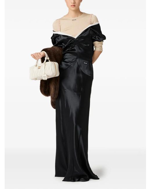 Miu Miu Black Robe Longue À Effet Satiné