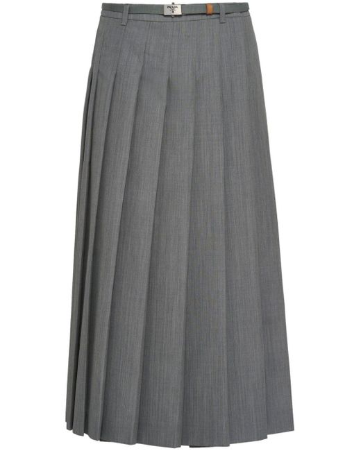 Jupe mi-longue en laine à design plissé Prada en coloris Gray
