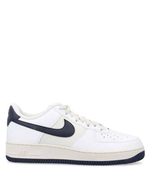 Nike Air Force 1 '07 Sneakers in het White