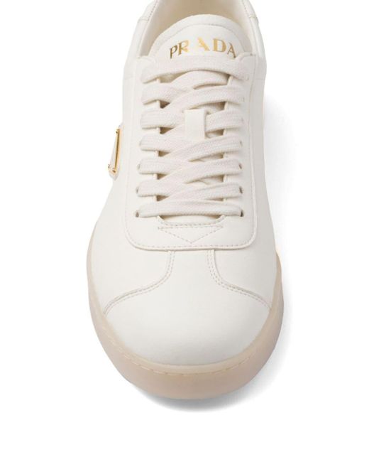 Prada Leren Sneakers Met Logo-reliëf in het White voor heren