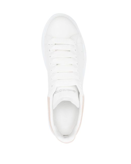 Alexander McQueen White Sneakers mit Kroko-Detail