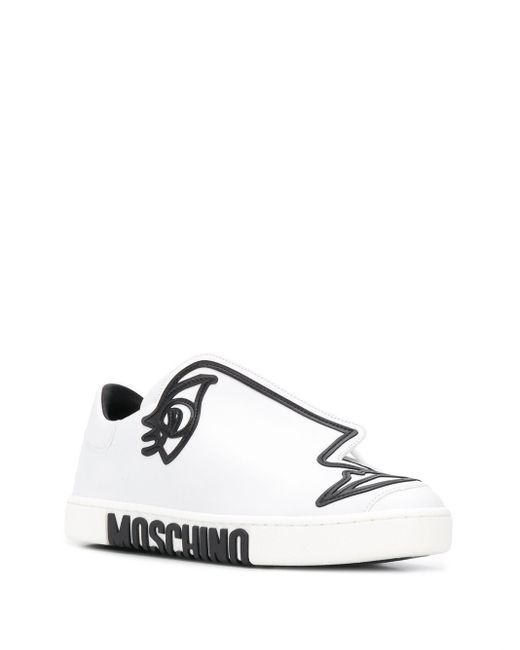 guess in outlet mall