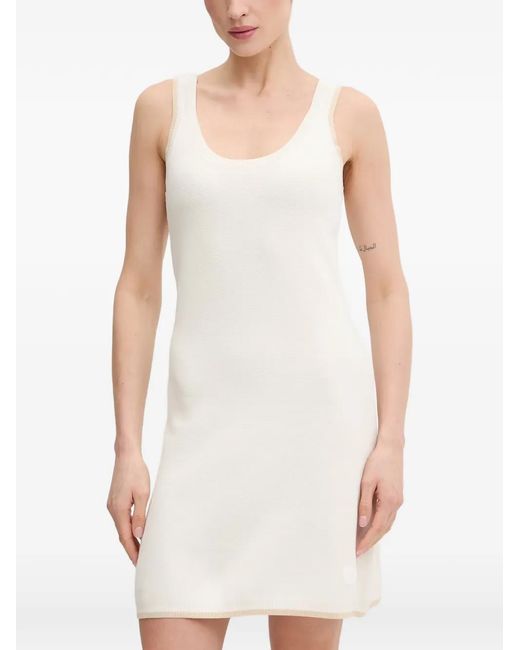 Robe Courte Nervurée À Patch Logo EA7 en coloris White
