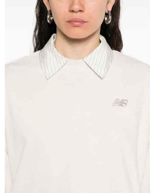 Felpa Crop Con Logo Ricamato di New Balance in White