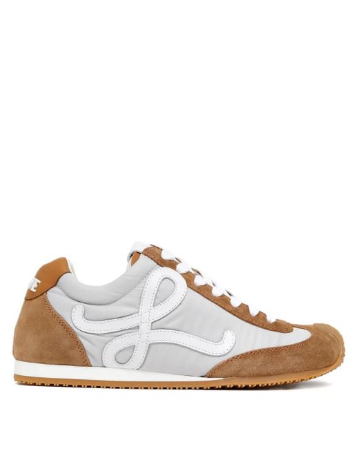 Sneakers Ballet Runner 2.0 di Loewe in White