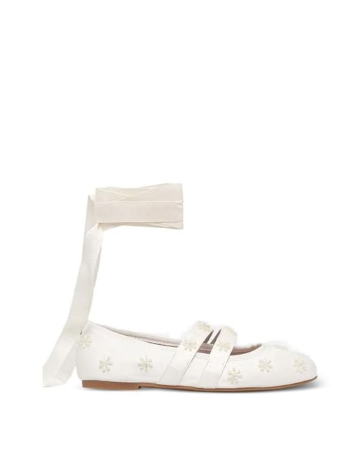 Ballerine Stringate di Buffalo in White