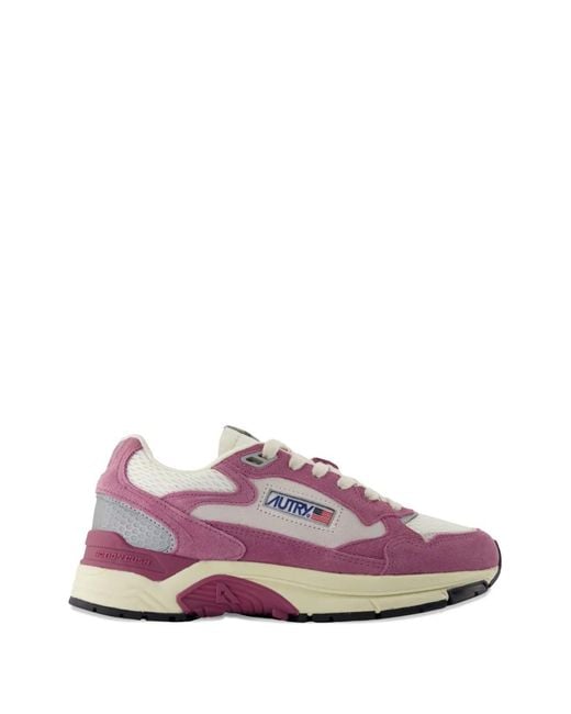 Autry Pink Hyperway Low-Top Sneakers