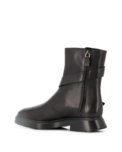 stuart weitzman buckle boots
