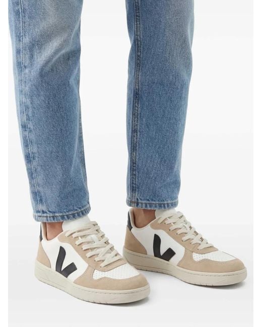Veja Natural Sneakers