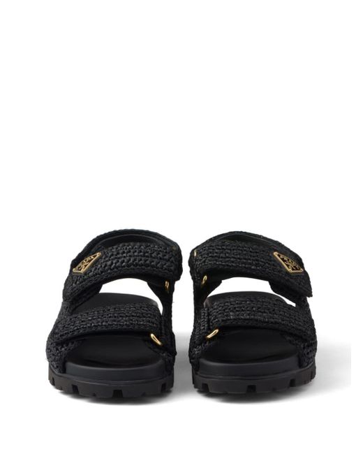 Sandalias con placa del logo Prada de color Black