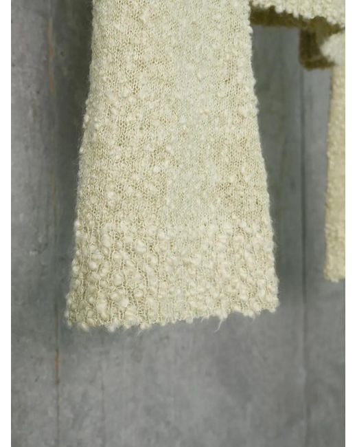 KNWLS White Pull Moucheté À Col V