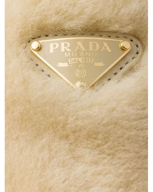 Prada トライアングルロゴ シアリング ミュール Natural