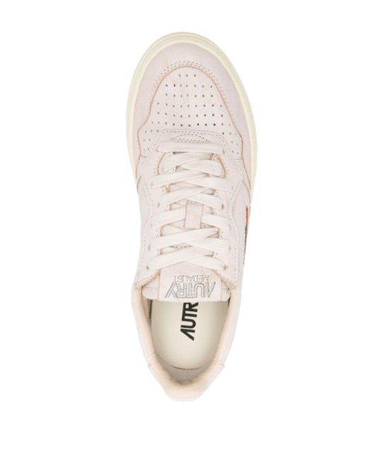 Autry Natural White Medalist Low-top Sneakers - Women's - Rubber/calf Leather