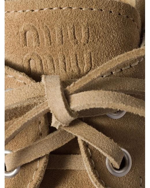 Miu Miu スエード デッキシューズ ホワイト | Lyst