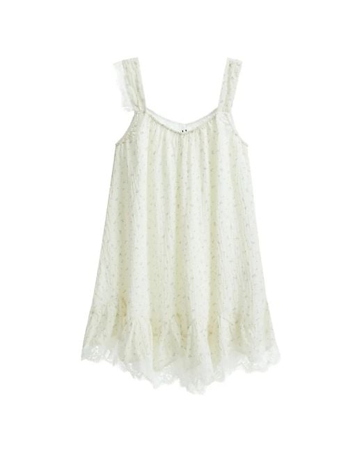 B+ AB White Robe Fleurie Brodée De Dentelle