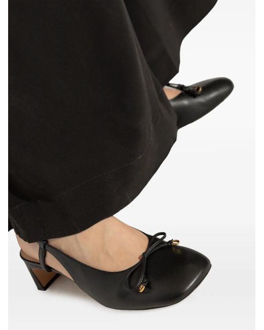 Odissi Black Round Toe Pumps