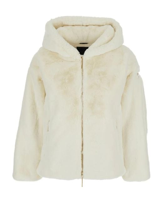 Veste Yumola À Capuche Et Écusson À Logo Tatras en coloris White
