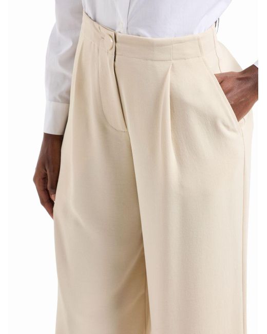 Pantalon court à taille haute Armani Exchange en coloris Natural