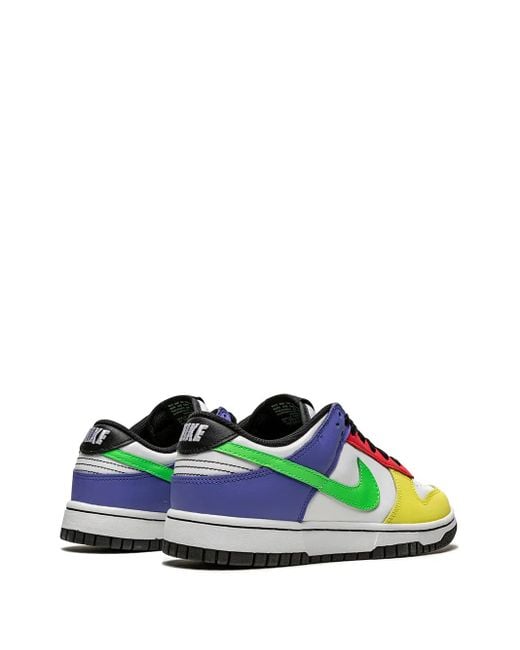 Nike Green Dunk Low Strike" Sneakers